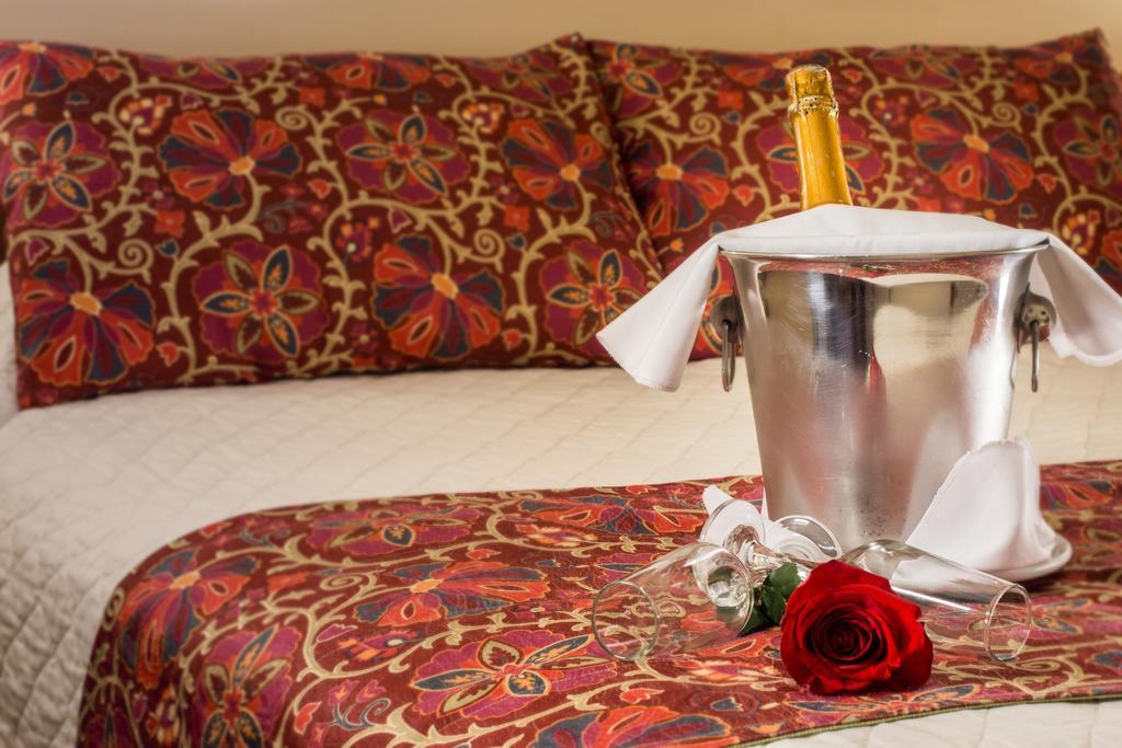 Camera Matrimoniale con Letto Queen-Size